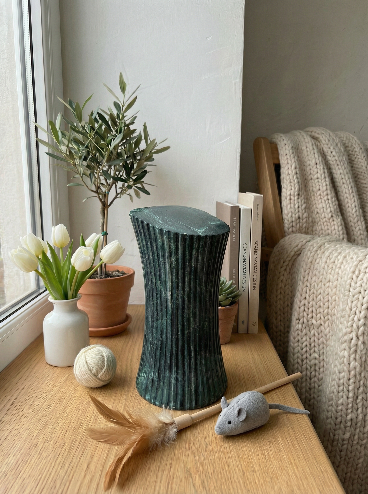 Solid Natural Marble Pet Memorial Keepsake Box, Home Decor Sculpture