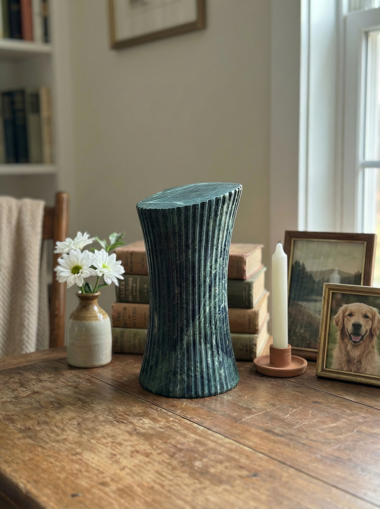 Solid Natural Marble Pet Memorial Keepsake Box, Home Decor Sculpture